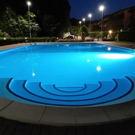 Casa Adela Apartment Desenzano del Garda Luaran gambar