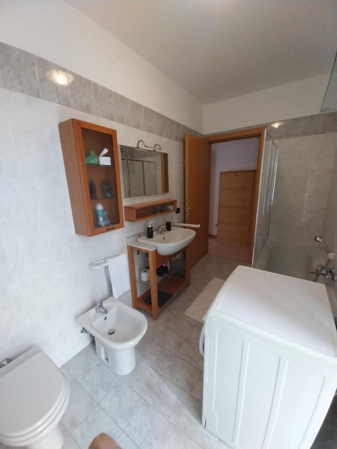 Casa Adela Apartment Desenzano del Garda Luaran gambar