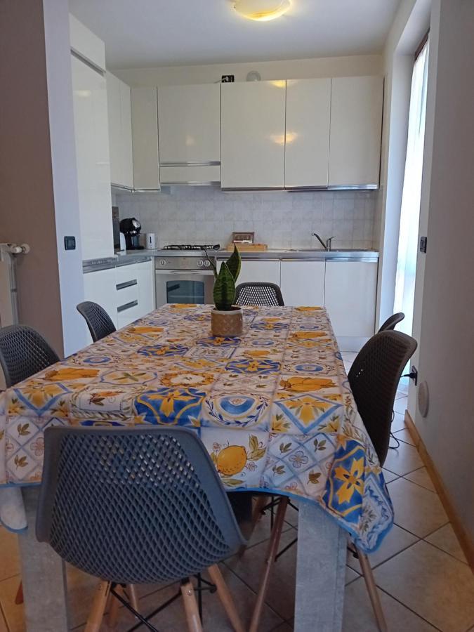 Casa Adela Apartment Desenzano del Garda Luaran gambar