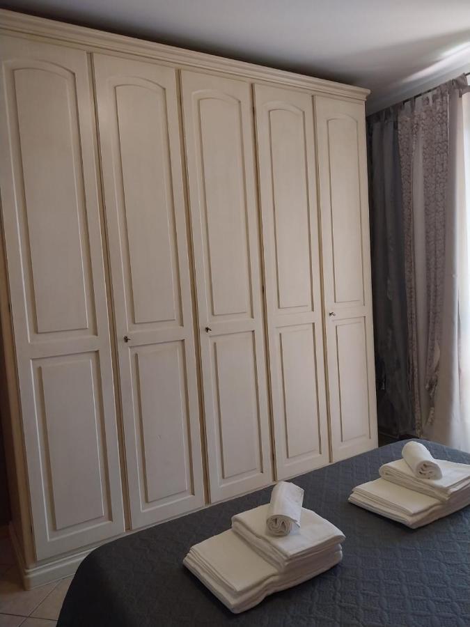 Casa Adela Apartment Desenzano del Garda Luaran gambar