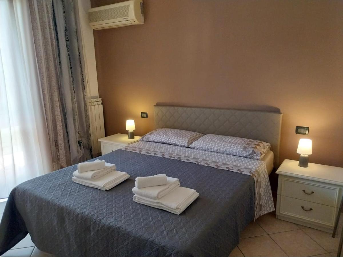 Casa Adela Apartment Desenzano del Garda Luaran gambar