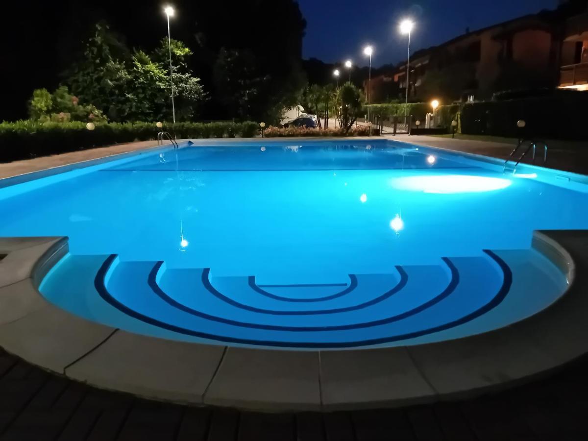 Casa Adela Apartment Desenzano del Garda Luaran gambar